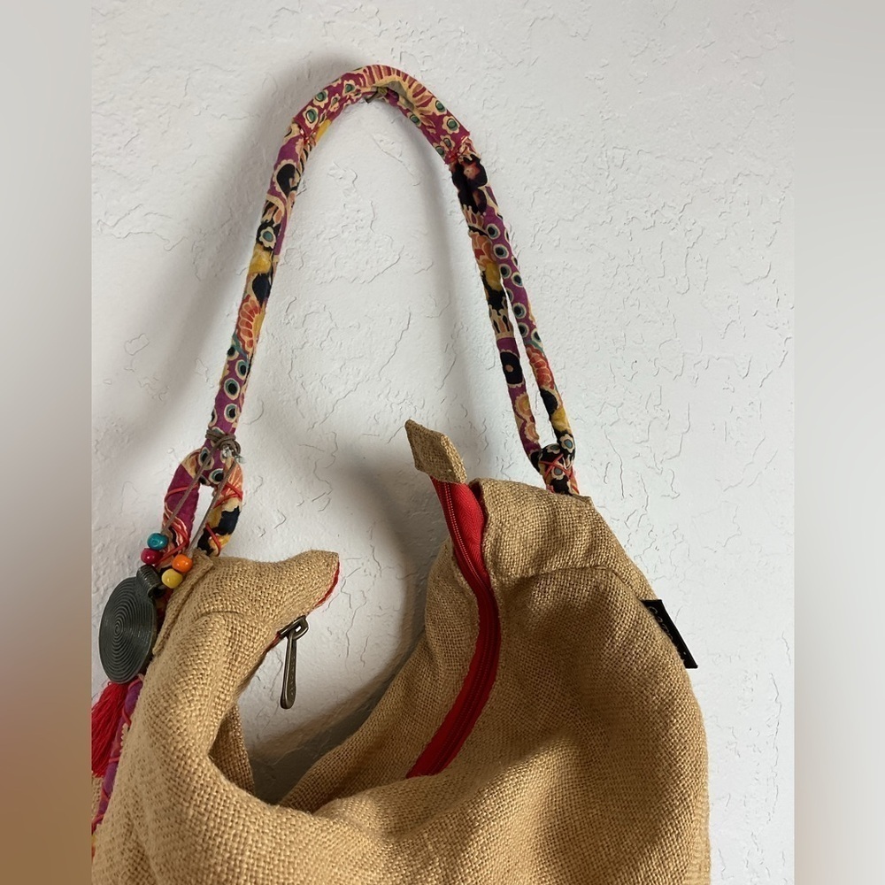 Catori Burlap Shoulder Bag Red Tassel Beads Boho Vacation - Picture 9 of 12